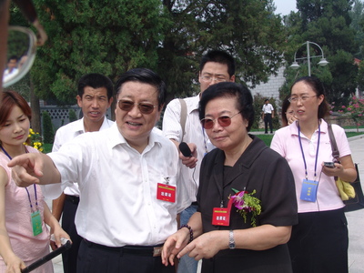 2005年8月31日中央军委委员、总政治部主任李继耐为纪念馆落成并揭幕发来贺信。省委书记、省人大常委会主任白克明作重要讲话并宣布纪念馆揭幕，省委副书记、省长季允石主持仪式，省委副书记、省纪委书记张毅宣读李继耐的贺信，省委常委、宣传部长张群生介绍了纪念馆的改陈建设情况。包括曾在这里战斗过的抗日老战士以及聂荣臻的女儿聂力在内的社会各界人士共500多人参观了纪念馆。